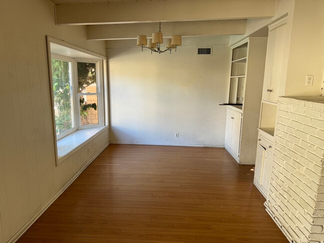 Building Photo - 19859 Gresham St