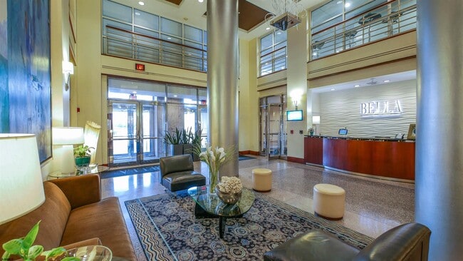 Building Photo - 526 Pacific Ave