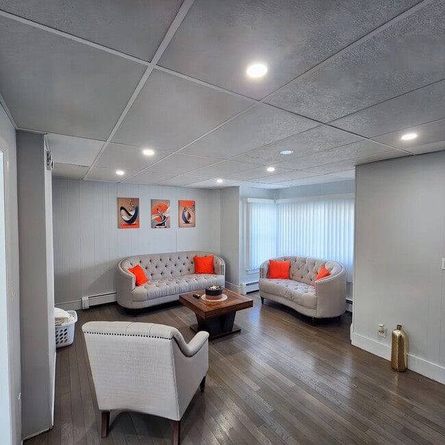 Building Photo - 7 Mt William St