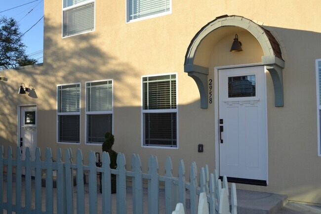 Building Photo - Stylish 2BD Golden Hill Gem | A/C, Bonus R...