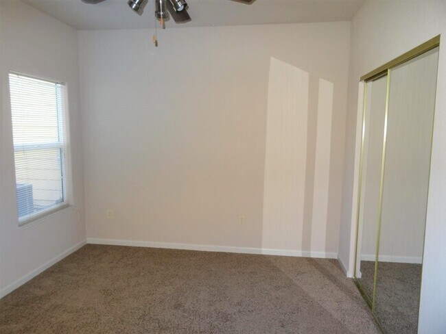 Building Photo - 8434 Walerga Rd