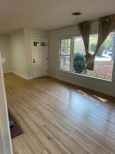 Building Photo - 3414 Peach Orchard Rd