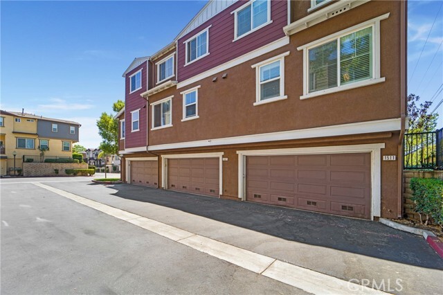 Building Photo - 1511 Ledgestone Ln