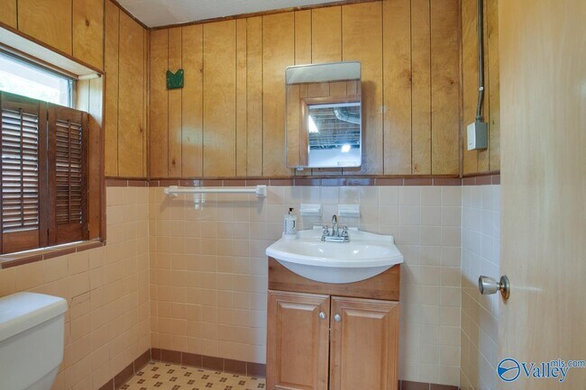 Building Photo - 3902 Mccalley Pl