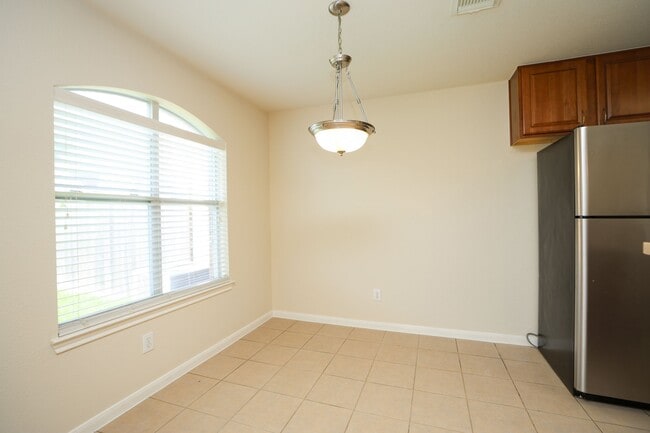 Building Photo - 1620 Grable Cove Ln