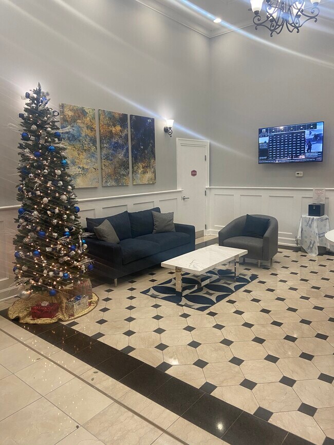 Lobby - 1464 S MICHIGAN Ave