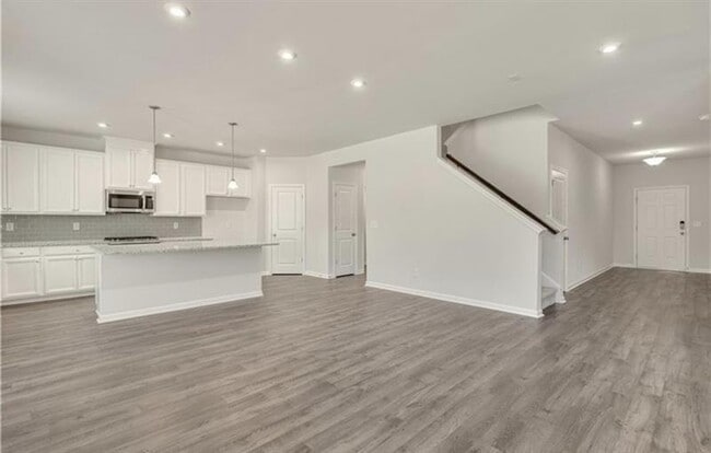 Building Photo - 4235 Grandview Pointe Wy
