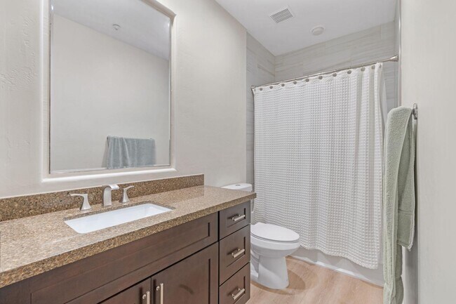 Building Photo - 14450 N Thompson Peak Pkwy