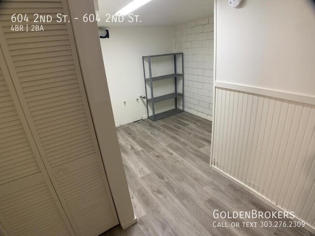 Building Photo - 604 2nd St