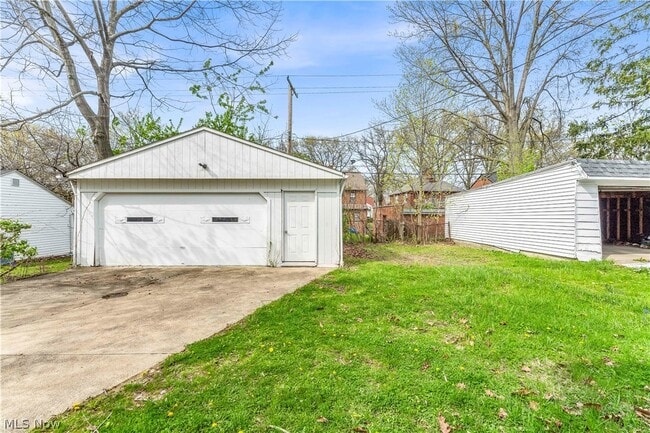 Building Photo - 16705 Glendale Ave