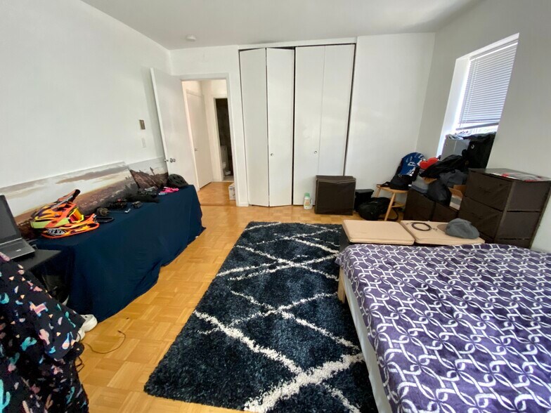 Building Photo - 2 Larose Pl