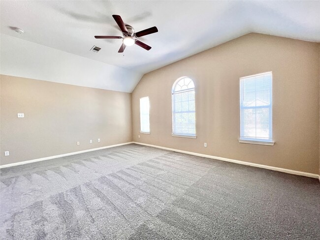 Building Photo - 815 Forest Ivy Ln