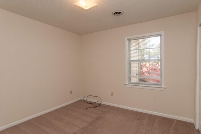 Building Photo - 4107 Kenan Ct