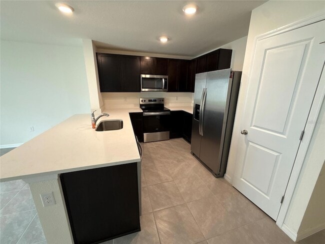 Building Photo - 6670 SW 81st Lp