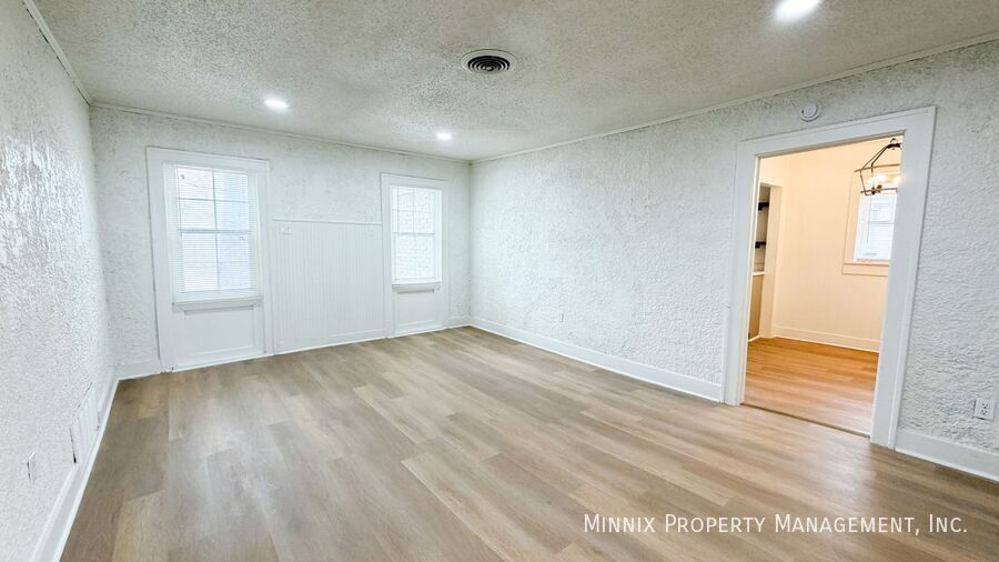 Building Photo - 2009 23rd St