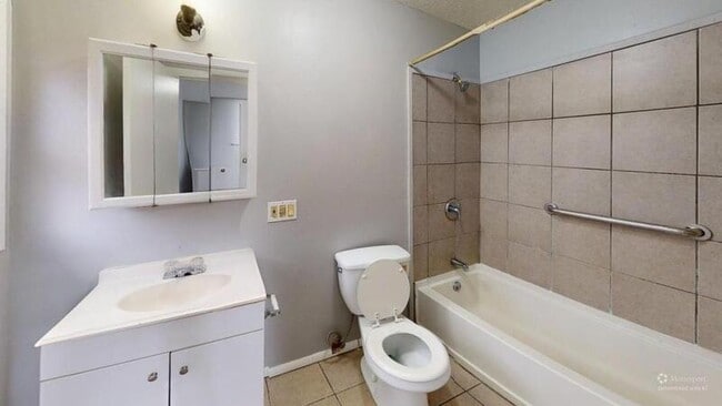 Building Photo - 309 Frost Ave