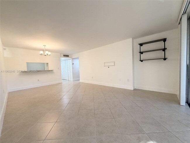 Building Photo - 10835 SW 112th Ave