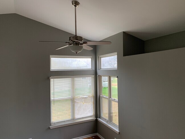 Building Photo - 213 Rainmaker Run