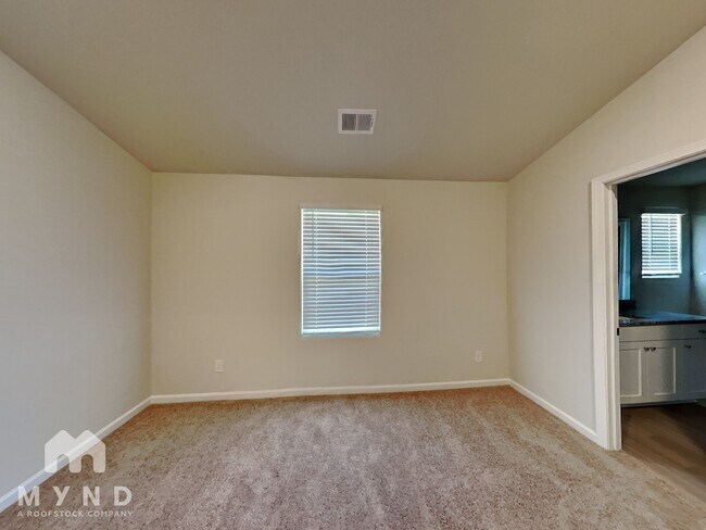 Building Photo - 334 Taverners Ln