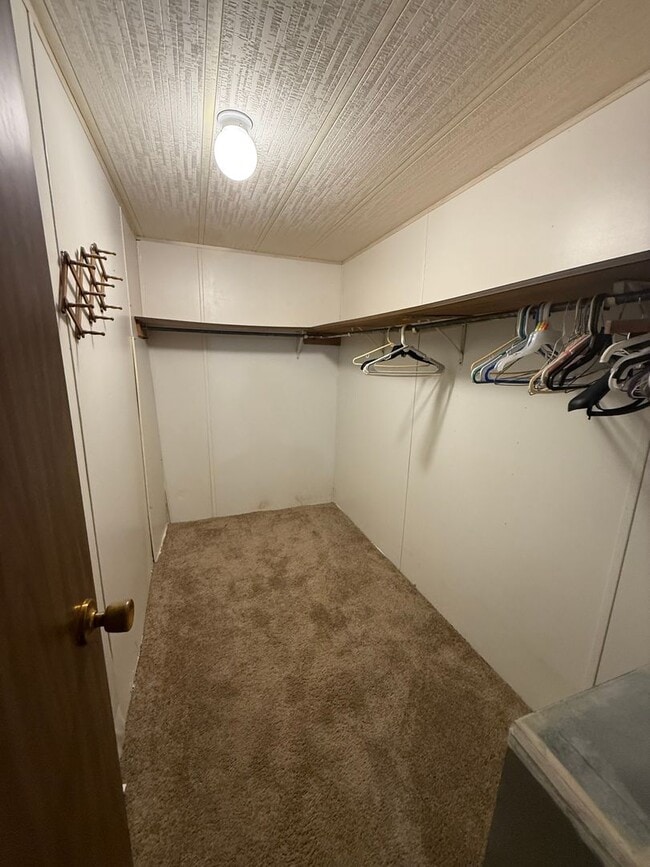 Building Photo - 631 Benton Pond Rd