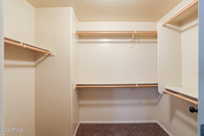 Building Photo - 14944 N 174th Dr