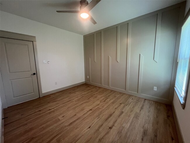 Building Photo - 19307 Sears Dr