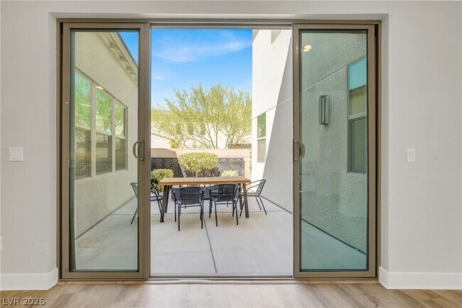 Building Photo - 2658 Catania St