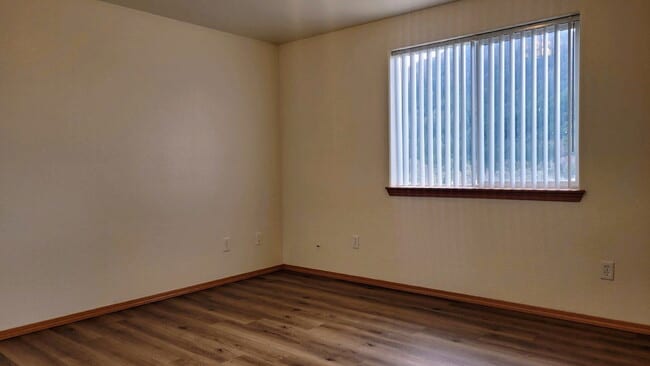 Building Photo - 499 Maylea Pl