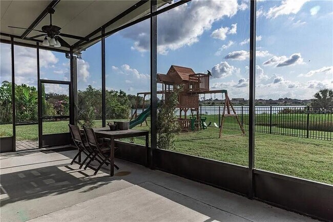 Building Photo - 9215 Mountain Magnolia Dr