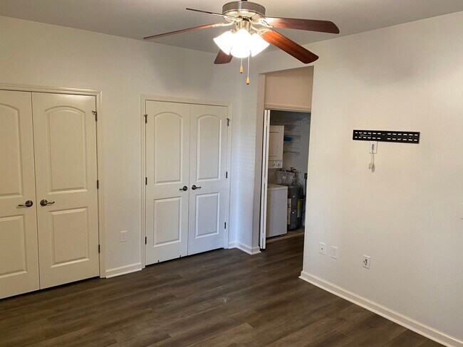Building Photo - 730 Litty Ct
