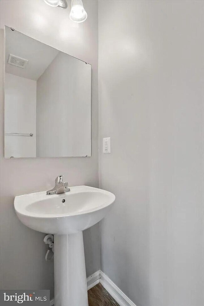 Building Photo - 125 Ceritos Trl