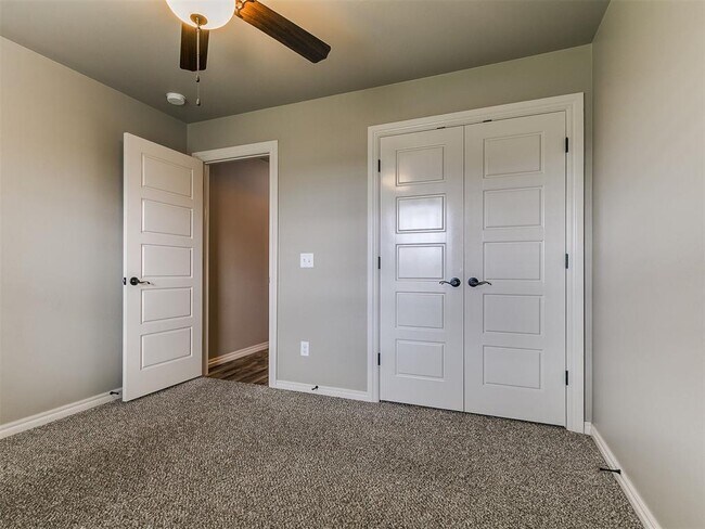 Building Photo - 4932 Wister Ln