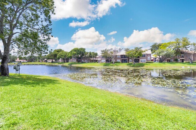 Building Photo - 9044 NW 28th Dr