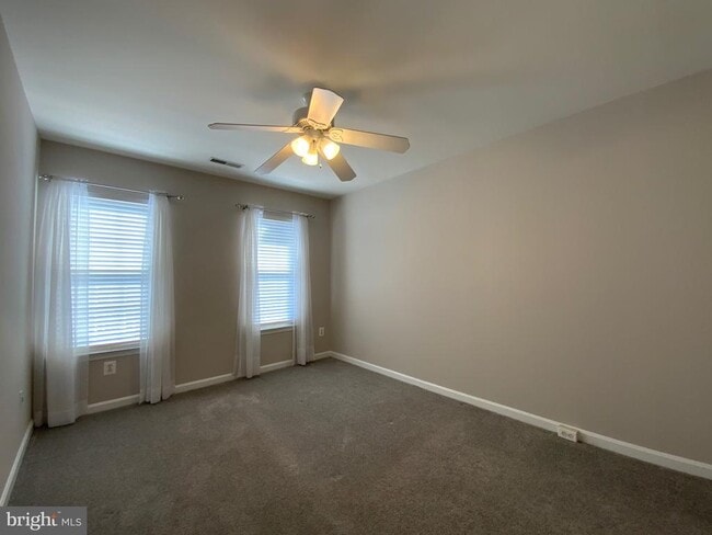 Building Photo - 5722 Governors Pond Cir