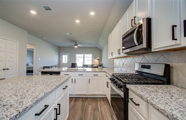 Building Photo - 16823 Bristle Cone Wy