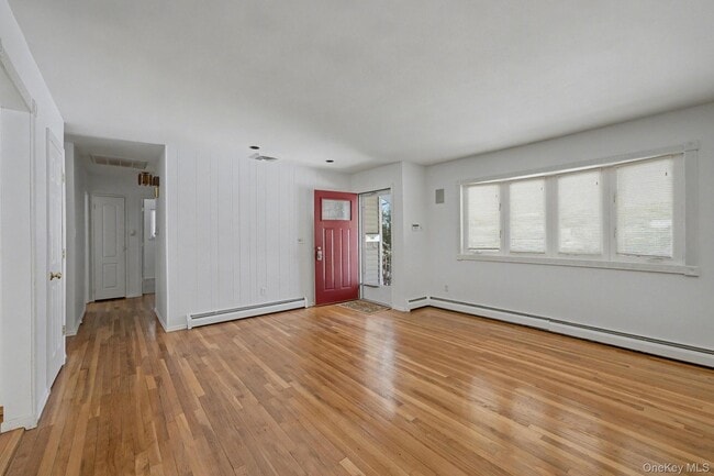 Building Photo - 22 7 Ave