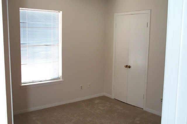 Building Photo - 8931 Gaylord Dr