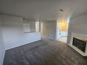 Building Photo - The Perfect Blend of Comfort and Function