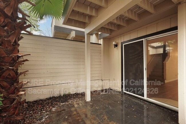 Building Photo - 9200 Madison Green Ln