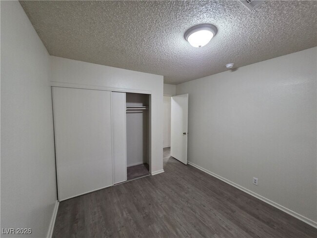 Building Photo - 3214 Anacapa Way