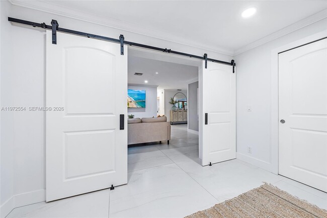 Building Photo - 4912 S Kay St