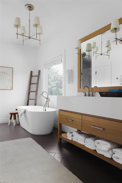 Building Photo - 11505 SW Oaks