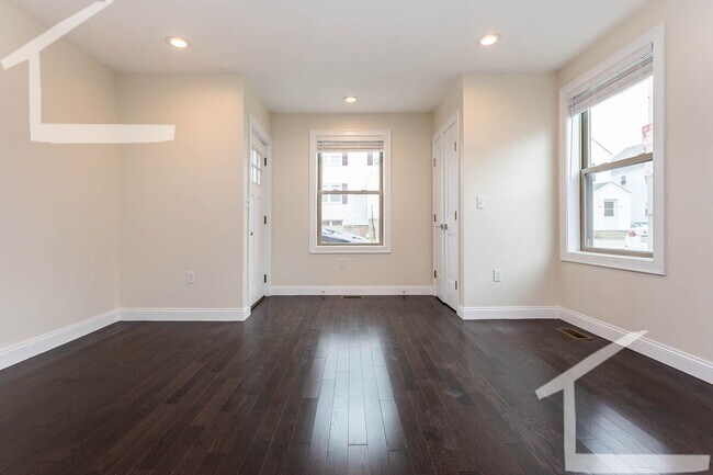 Building Photo - 474 Fulton St