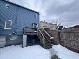 Building Photo - 425 Ohio Ave