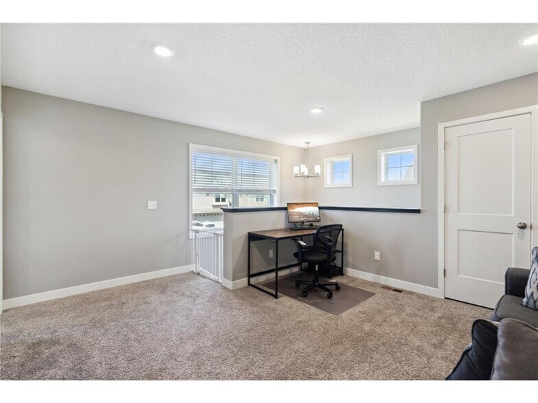 Building Photo - 2128 Ada Dr