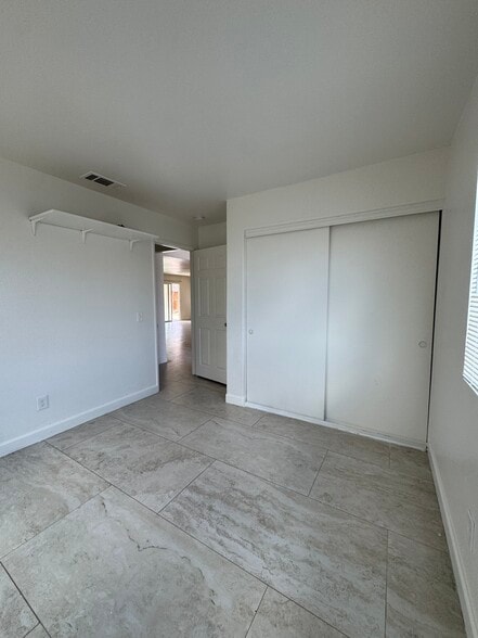 Building Photo - 15503 Venice Ln