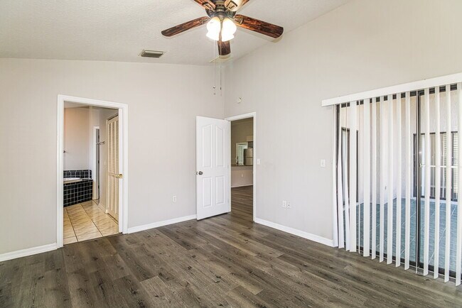 Building Photo - 10439 Norvell Rd