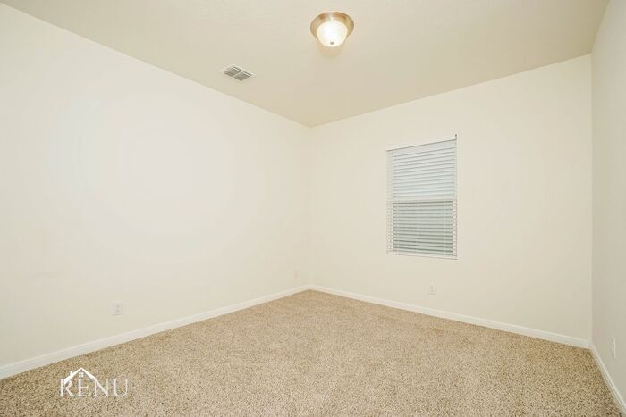 Building Photo - 5015 Firefly Hls