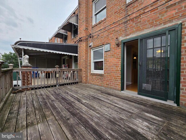 Building Photo - 1816 S 29th St
