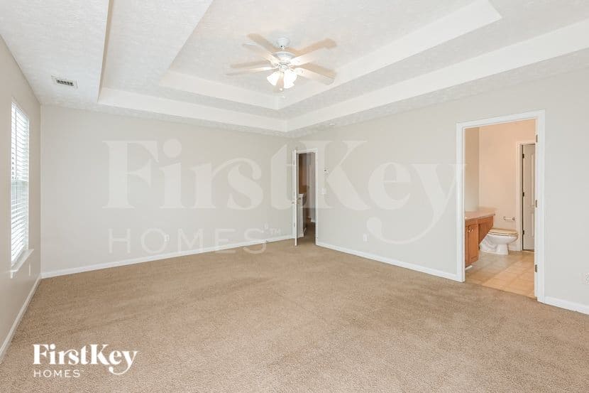 Building Photo - 4447 Chester Ln